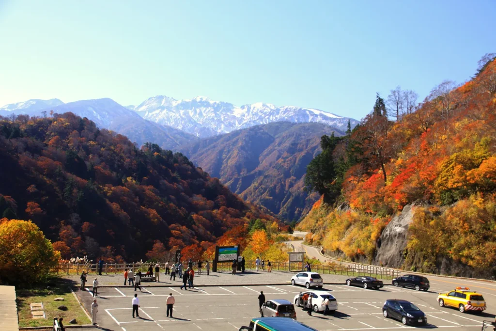 Scenic Hakusan Shirakawa-go