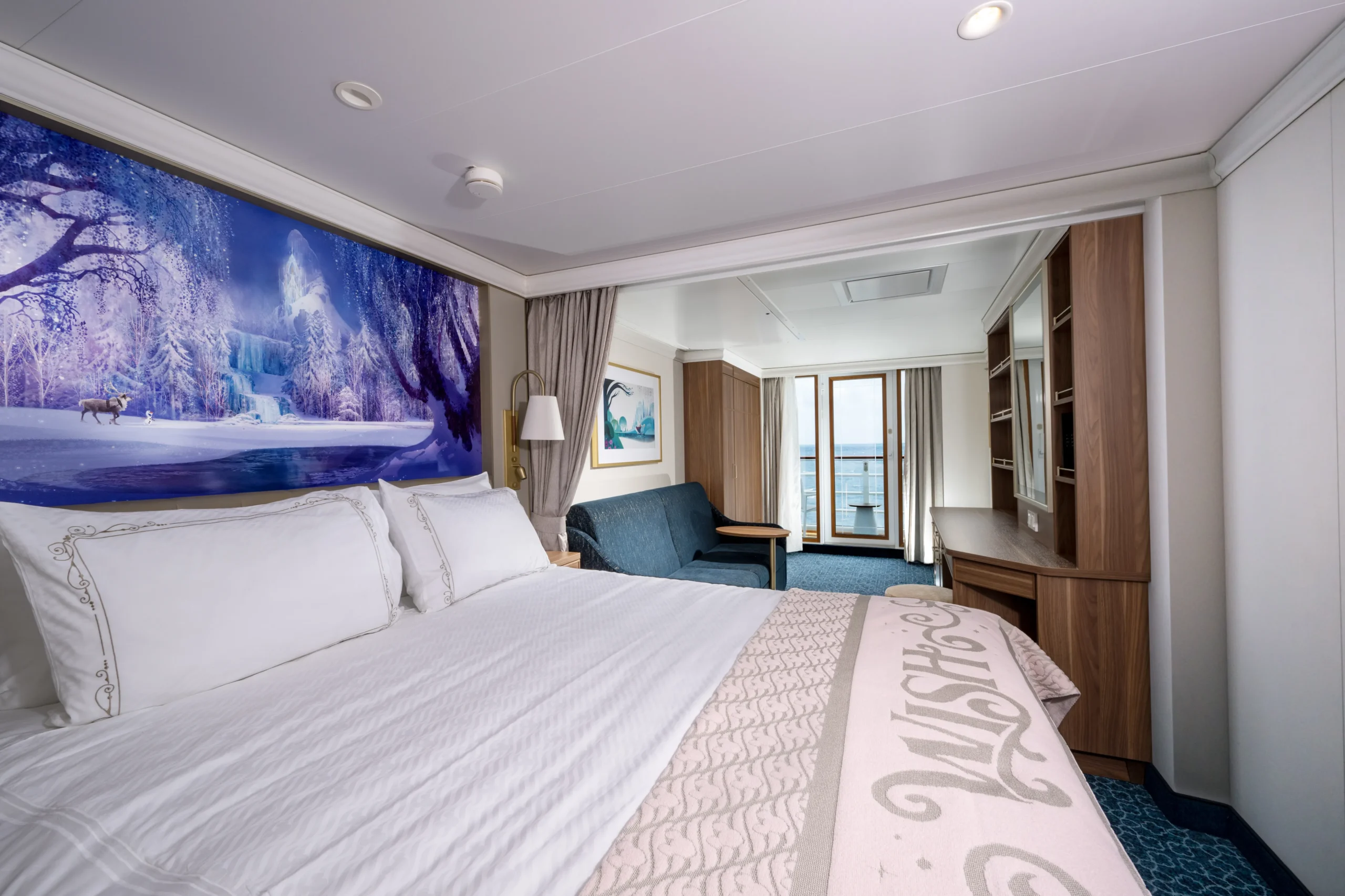 Camarote con balcón en Disney Cruise Line ideal para familias