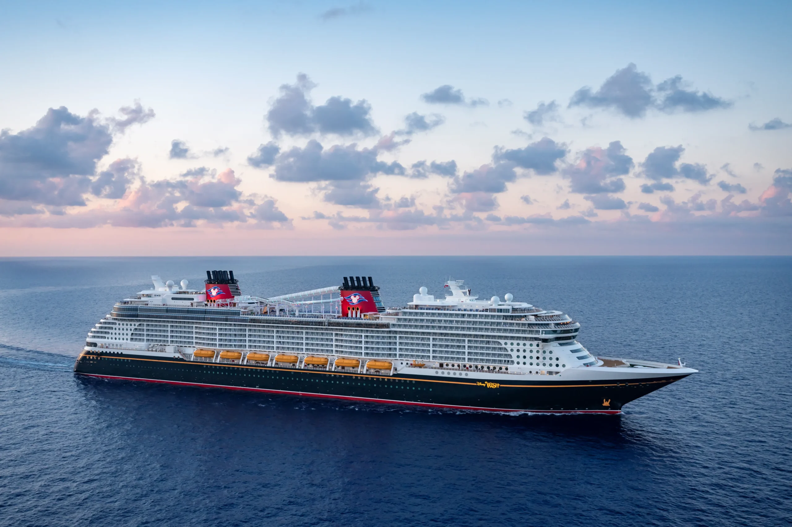 Camarotes modernos del Disney Wish