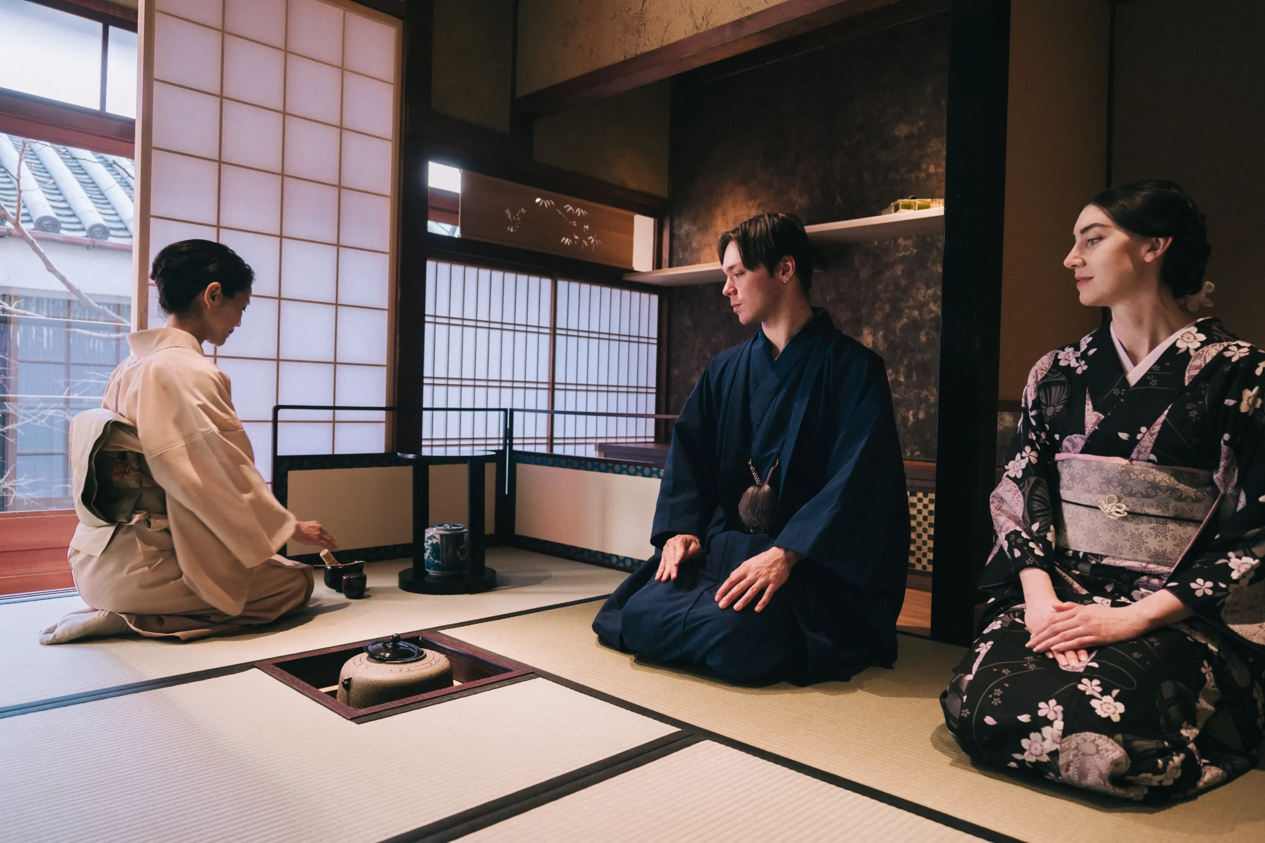 Ceremonia tradicional del té y caligrafía en Kioto
